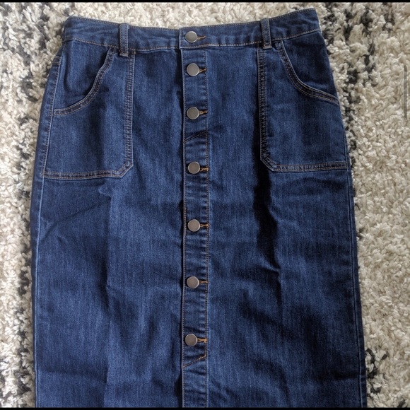 🆕 NWT Christopher Banks denim skirt - Picture 2 of 3